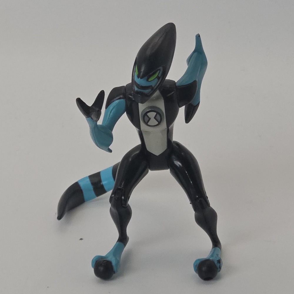Ben 10 XLR8 Action Figure 2006 Bandai Cartoon Network 22208 Black Blue Alien